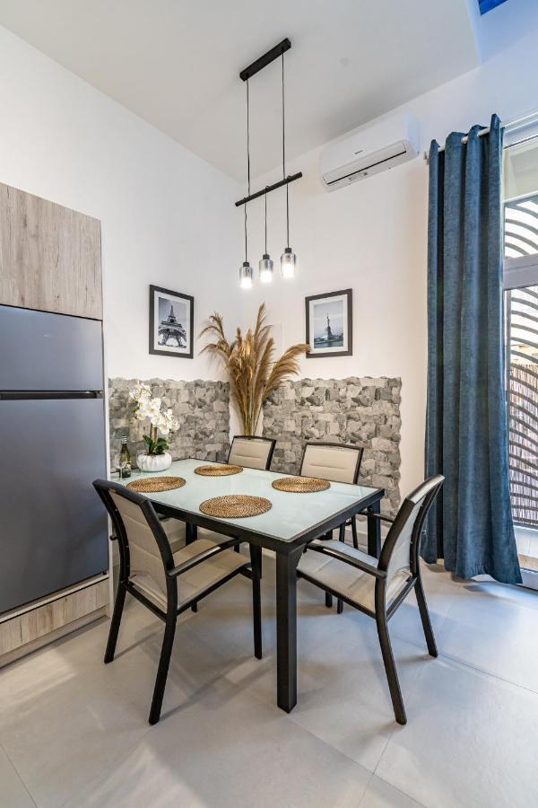 Exquisite Studio Apartment With An Original Design Valencia Exterior foto