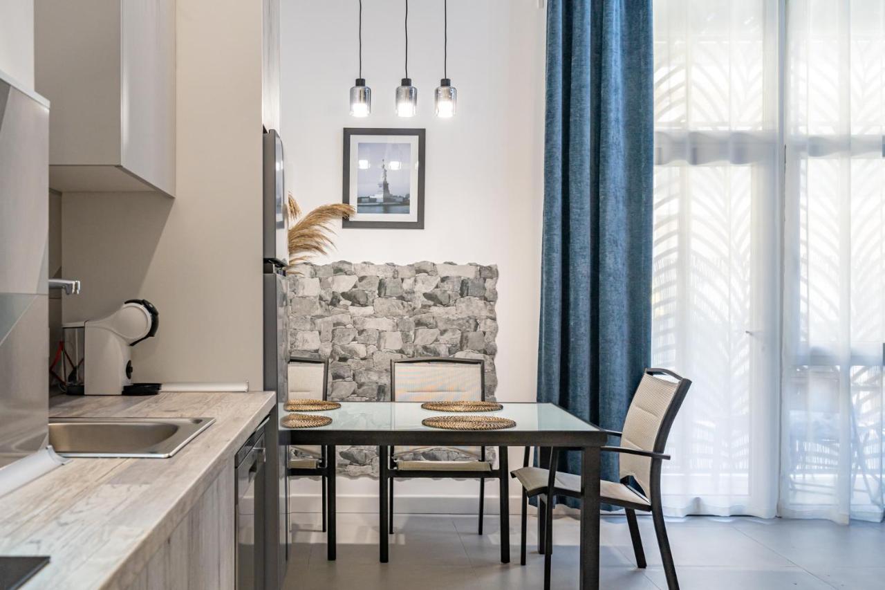 Exquisite Studio Apartment With An Original Design Valencia Exterior foto