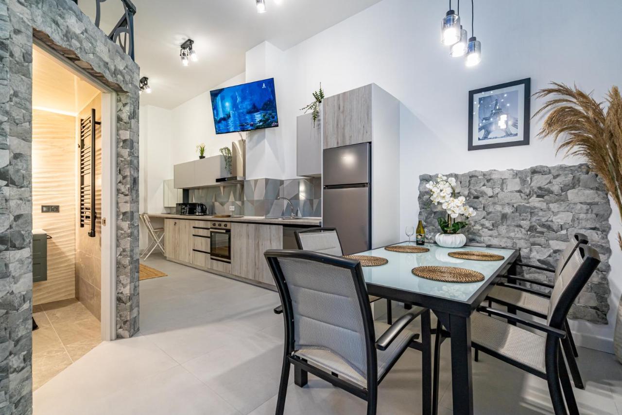 Exquisite Studio Apartment With An Original Design Valencia Exterior foto