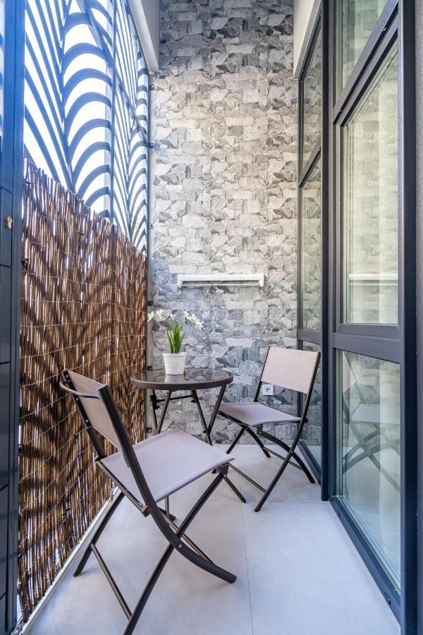 Exquisite Studio Apartment With An Original Design Valencia Exterior foto