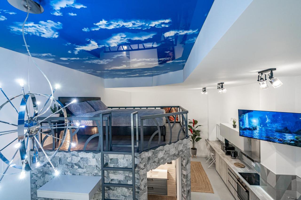 Exquisite Studio Apartment With An Original Design Valencia Exterior foto