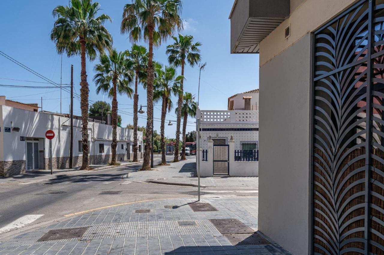 Exquisite Studio Apartment With An Original Design Valencia Exterior foto